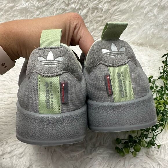 adidas Puffylette Mens Shoes‎ in Charcoal Solid Grey/Linen Green sz 6 NEW - Picture 5 of 9